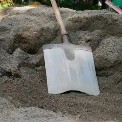 Ile kosztuje 1m3 betonu? Sprawdź aktualne ceny i oszczędź na budowie!