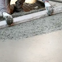 Jaki beton na taras? Wybierz trwałość i estetykę bez błędów