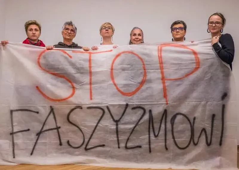 Zdjęcie Am I Racist: Lustro dla społeczeństwa